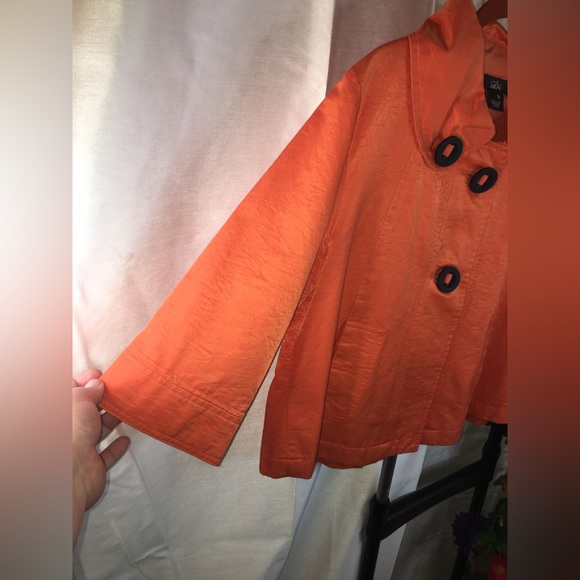 Luii | Women’s Orange Peacoat Jacket - Picture 6 of 11